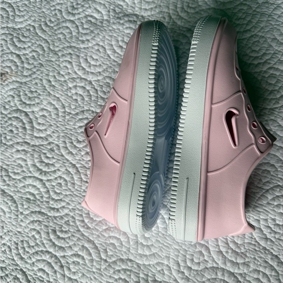 Nike Foam Force 1 Nike Kids Pink Slip-On Shoes NWT - Picture 8 of 10